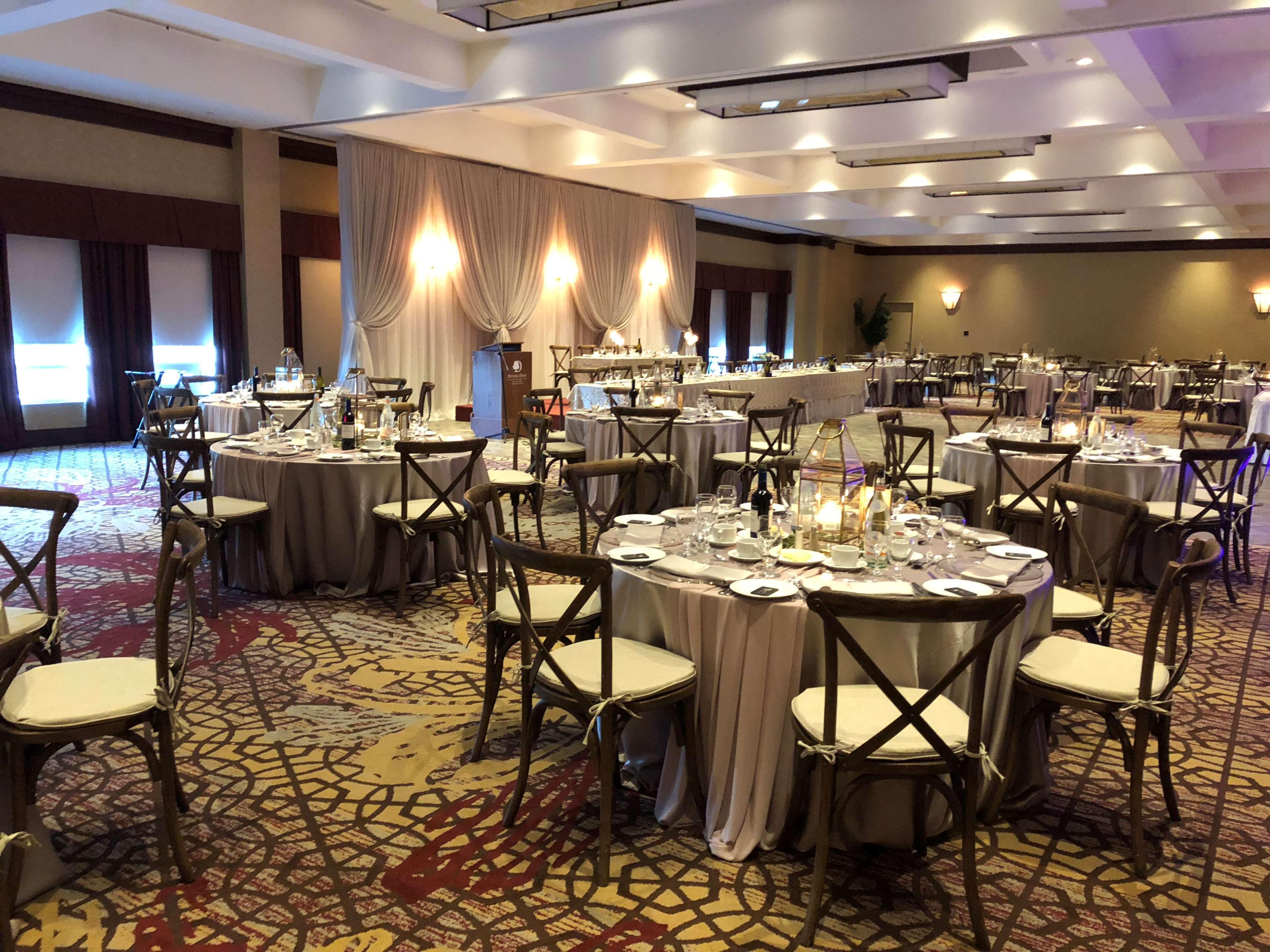 Doubletree Fallsview Resort & Spa By Hilton - Niagara Falls Exterior photo