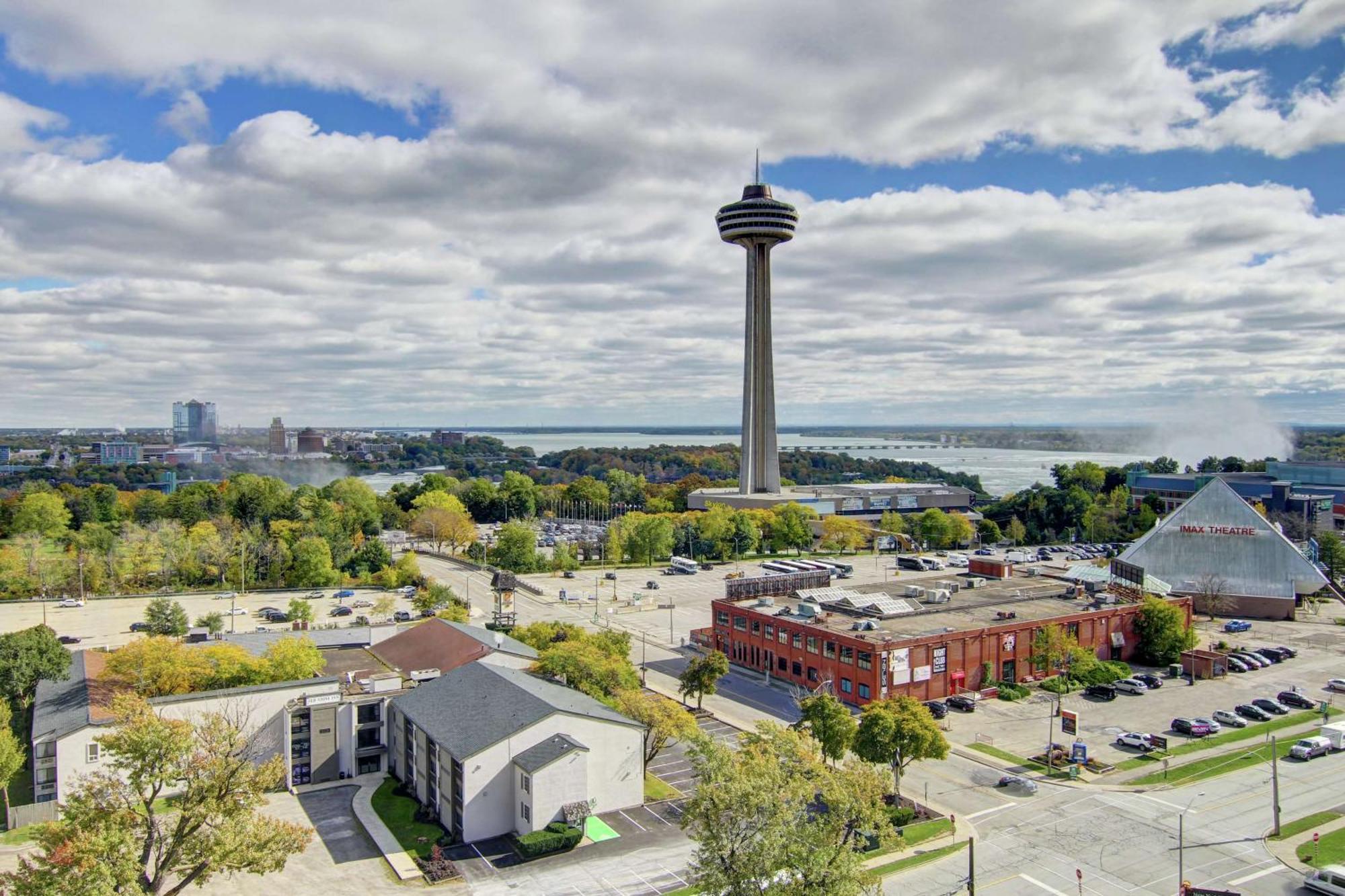 Doubletree Fallsview Resort & Spa By Hilton - Niagara Falls Exterior photo