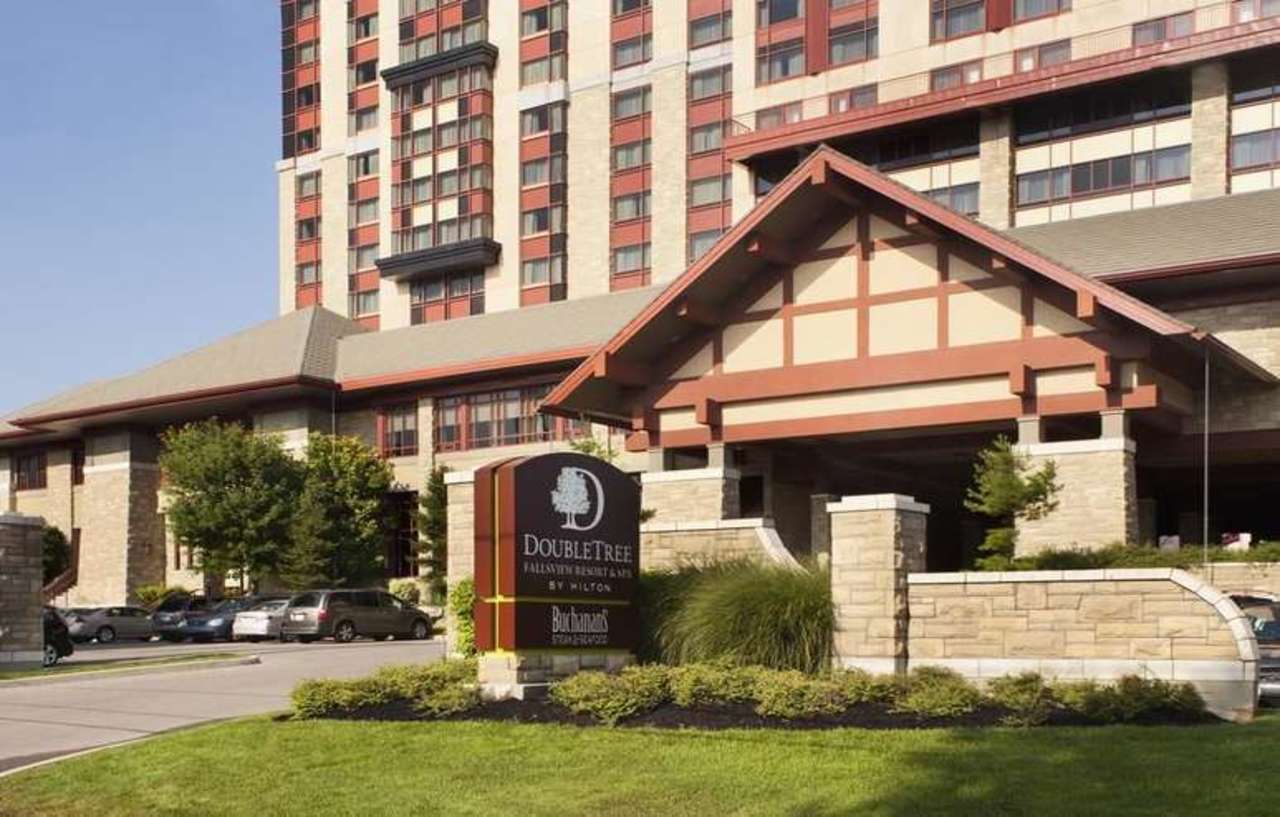 Doubletree Fallsview Resort & Spa By Hilton - Niagara Falls Exterior photo